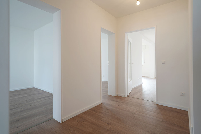 Sanierte 3,5 Zimmerwohnung mit großzügiger Terrasse in Moers Kapellen - Foto 1