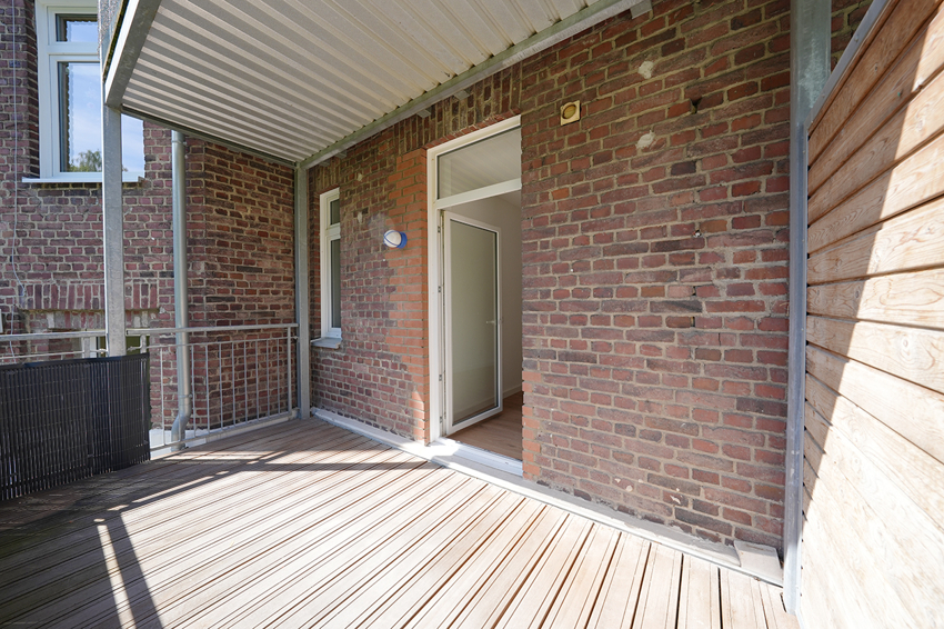 Krefeld-Cracau: Top modernisierte 2 Zimmerwohnung mit Sonnenloggia - Photo 3