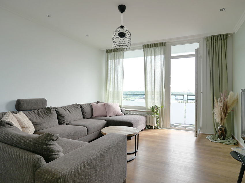 Krefeld-Uerdingen: Geschmackvoll sanierte 3 Zimmerwohnung mit Blick über Krefeld - Foto 1