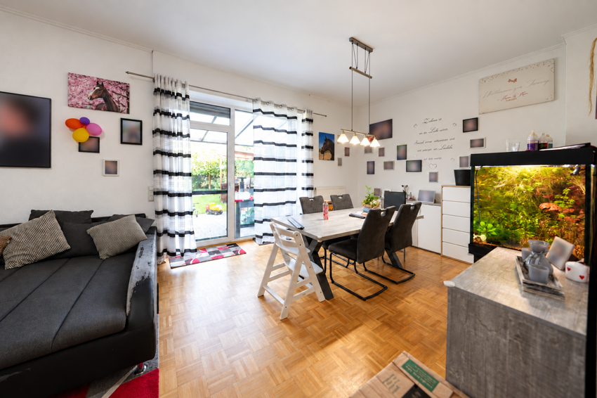 So geht „Landleben“: Zauberhaftes Reihenhaus in Fischeln mit Terrasse, Garten und Stellplatz - Photo 2